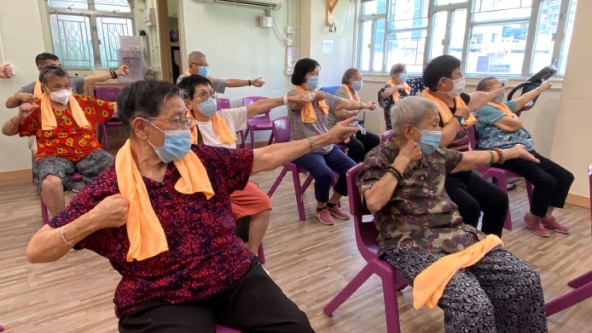 房協友里 運動班