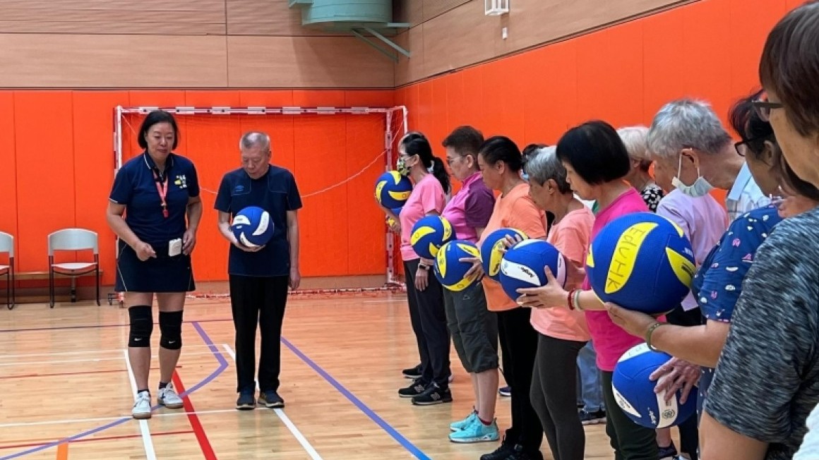 房協友里 運動班