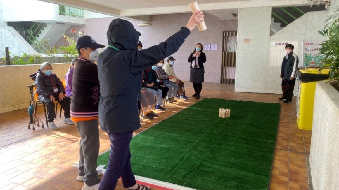 房協友里 運動班