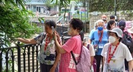 房協友里 友里結伴遊