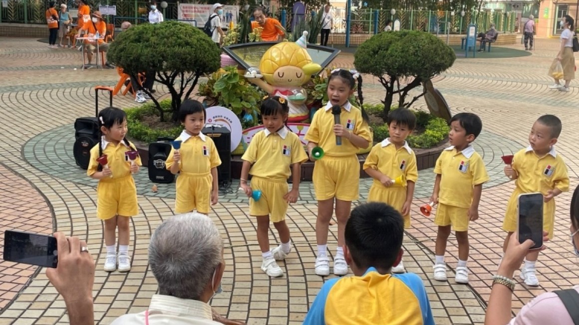 跨代友里過暑假