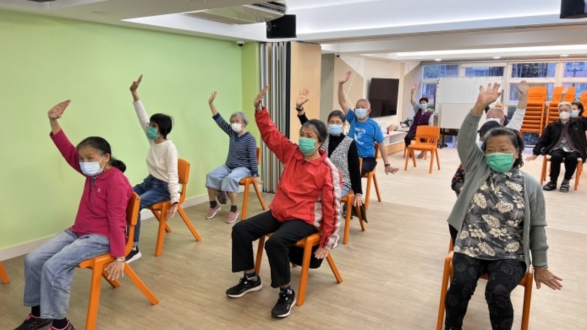 房協友里 運動班