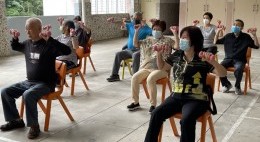 房協友里 運動班