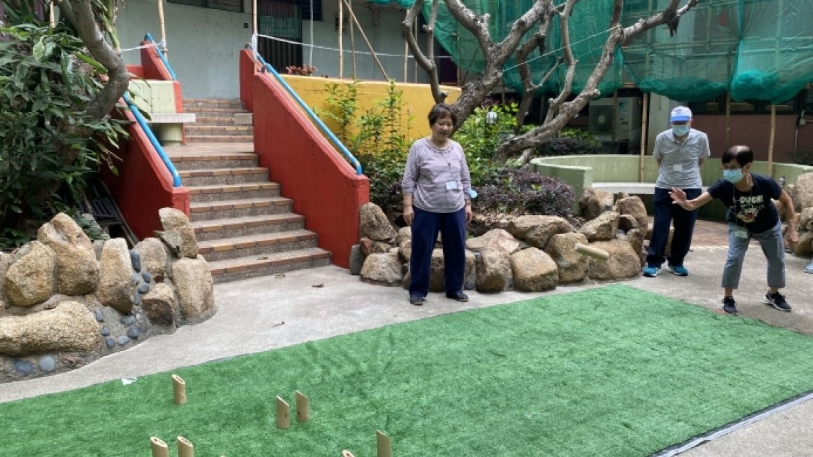 房協友里 運動班