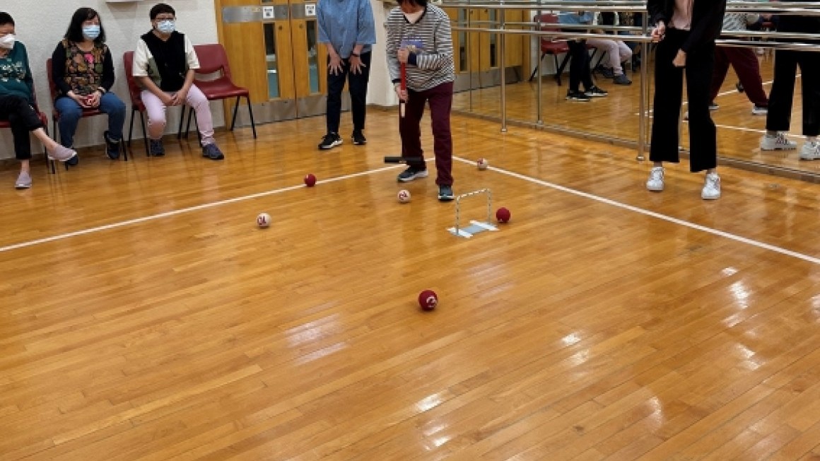 房協友里 運動班