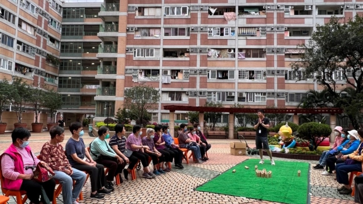 房協友里 運動班