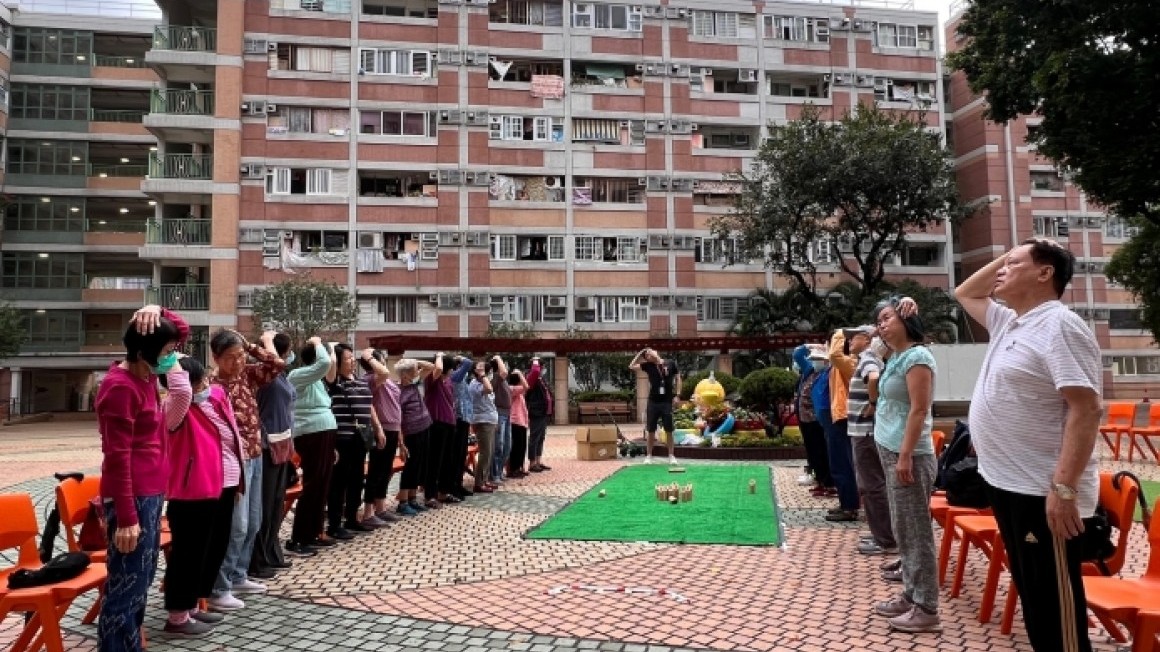 房協友里 運動班