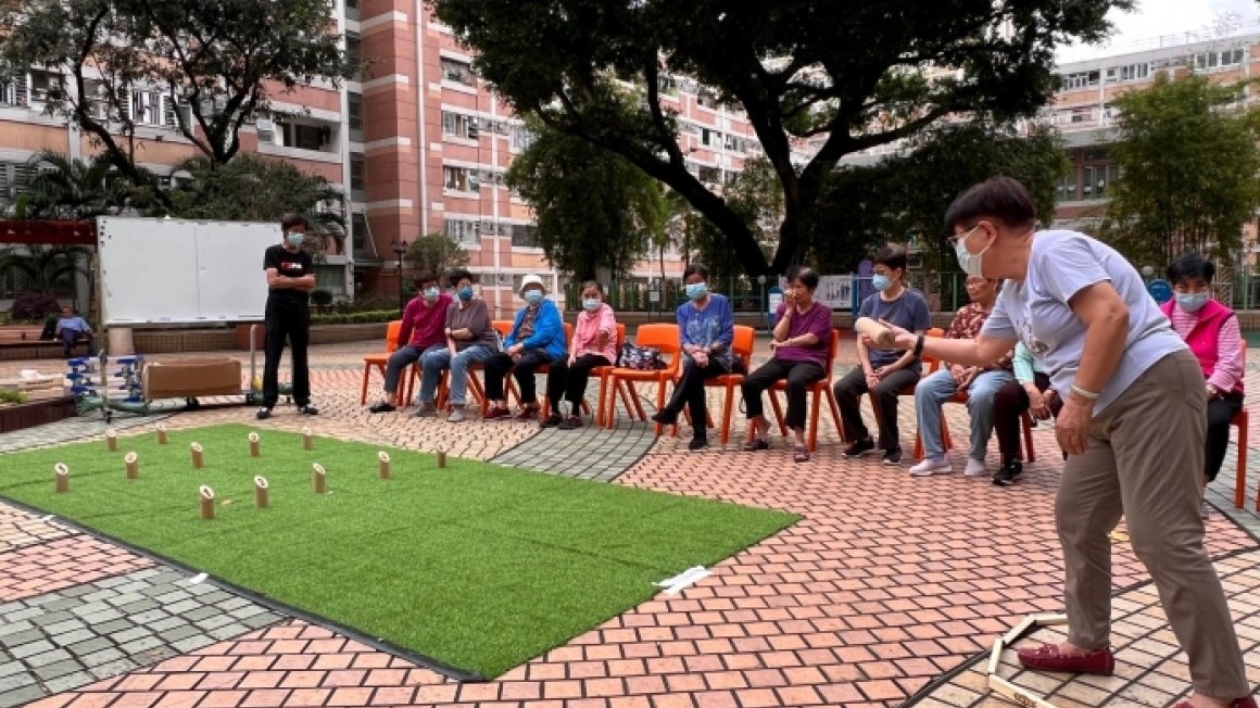 房協友里 運動班