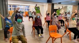 房協友里 運動班