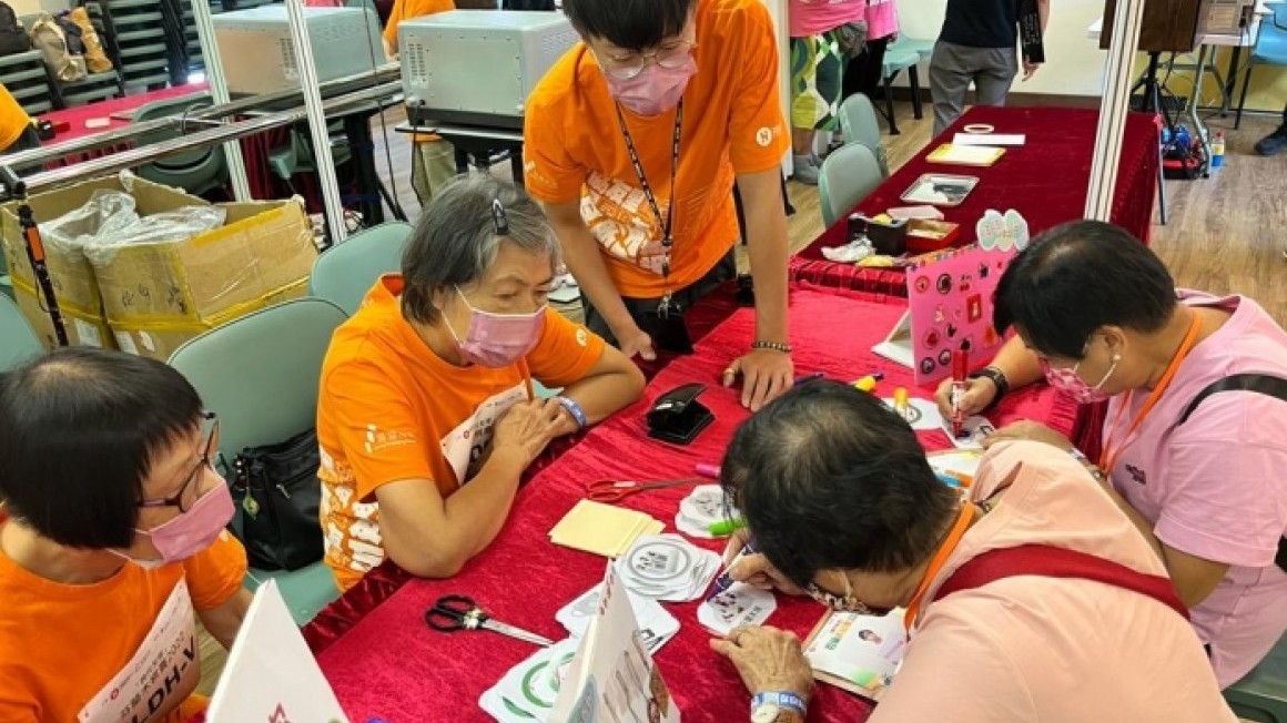 房協友里 「跨代友里」芬蘭木棋賽