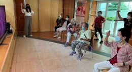 房協友里 體感遊戲班