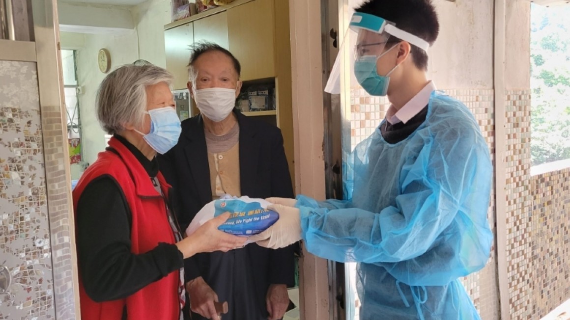 房協友里 義工同行送暖