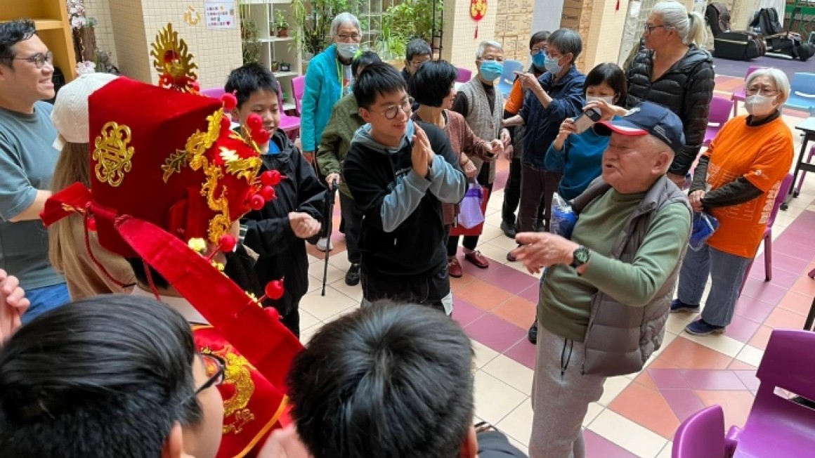 友里賀新春(2025年1月)