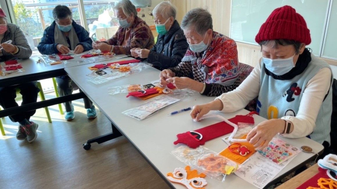 友里賀新春(2025年1月)