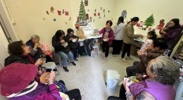 友里賀聖誕 (2024年12月)