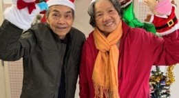 友里賀聖誕 (2023年12月)