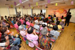 溫馨友里共融賀中秋