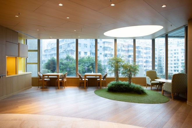 無微不至的照顧