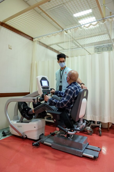 喜頤閣護理安老院–復康服務