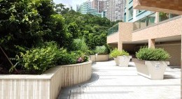 10樓花園（位於第二座與第三座之間）