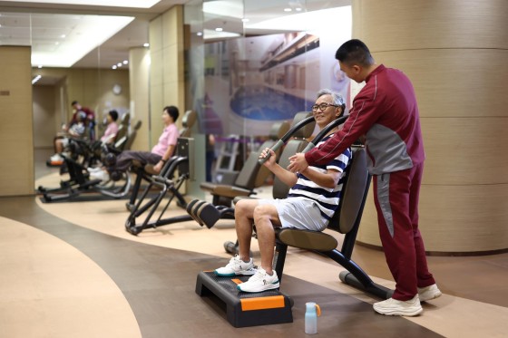 健身室（常駐健身教練） 