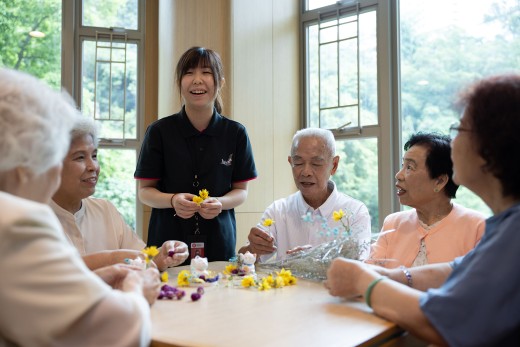 雋康天地日間照護及訓練中心