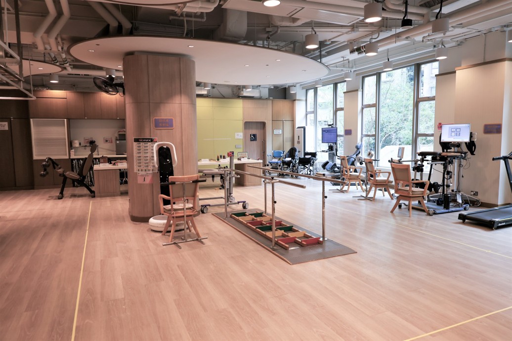 配備超過210種先進器材